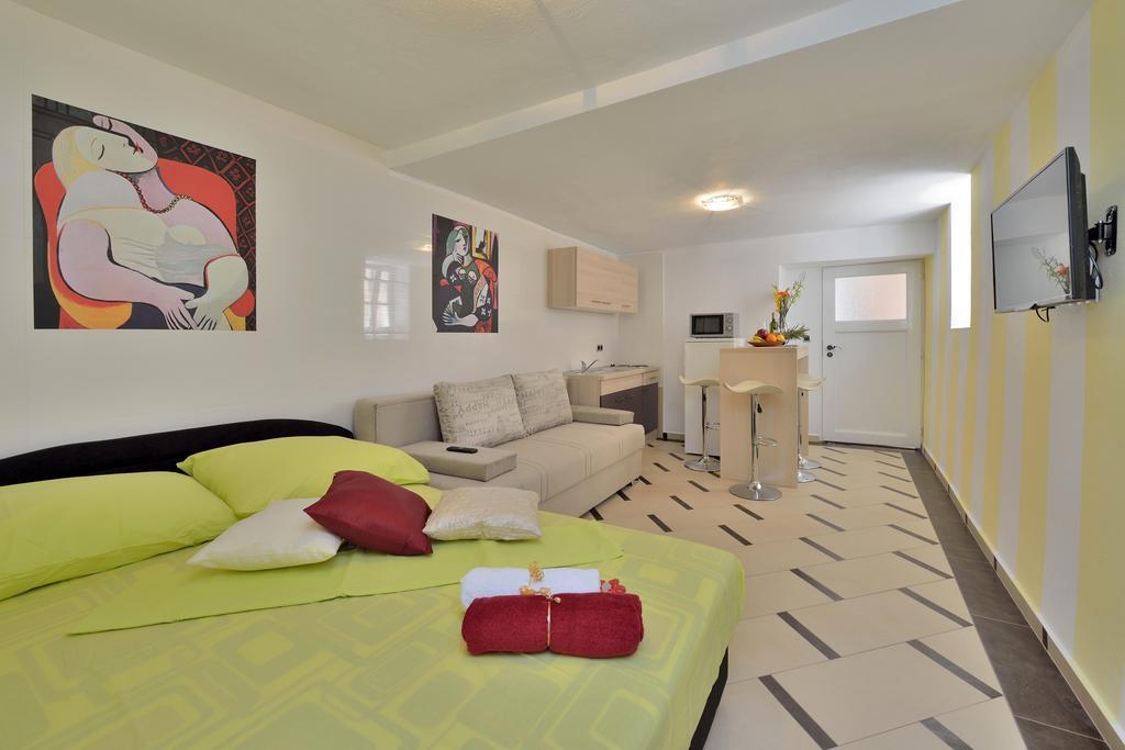 Apartments Carpe Diem Novigrad  Szoba fotó